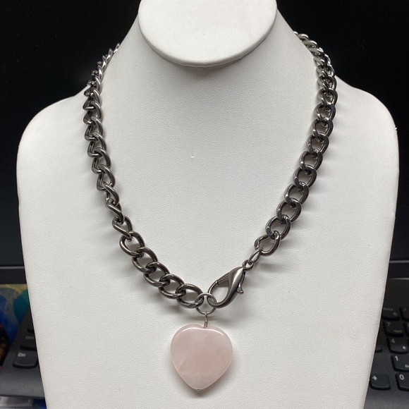 Chunky Chain Necklace - Picture 2 of 3